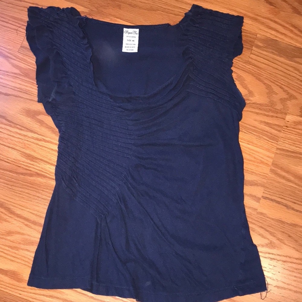 Navy blue size medium t-shirt